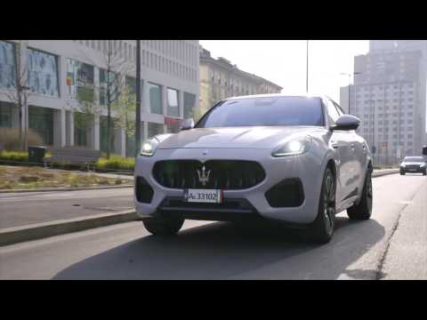 Maserati Grecale Modena in Grigio Cangiante Driving Video