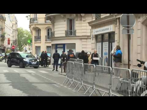 Legislative elections: Emmanuel Macron visits campaign HQ in Paris