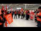 Action de l'intersyndicale Auchan au magasin de Faches-Thumesnil