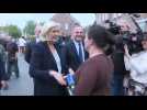 Législatives: Le Pen lance sa campagne en attaquant le 