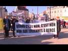 Dans la Sarthe, rassemblement anti-éoliennes devant la préfecture du Mans