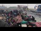 Dozens of migrants arrive and wait at the Belarus-Poland border crossing (2)