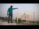 Inde: les visiteurs affluent au Taj Mahal malgré l'épisode de pollution