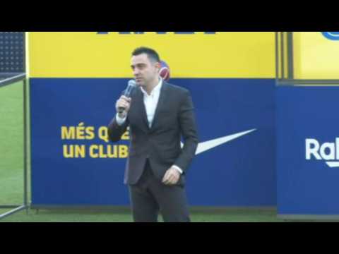 Xavi Hernandez marks debut as FC Barcelona coach on Camp Nou field