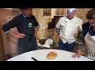 Jandun: mise en marche d'un four à pain à l'ancienne