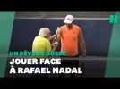 À 97 ans, il joue enfin au tennis face à son idole Rafael Nadal