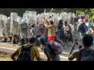 Mexico: Migrants travelling in caravan clash with security forces