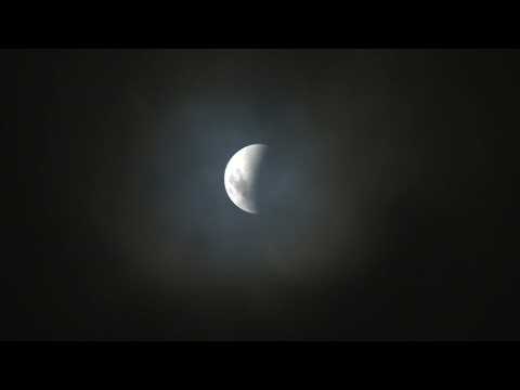 Total lunar eclipse underway in Argentina