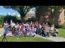 Airaines: des élèves chantent contre la fermeture de l'une des quatre classes de l'école maternelle
