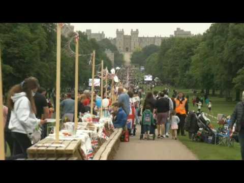 Longest-ever picnic attempt for Queen Elizabeth II's Jubilee on Windsor's long walk