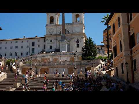 Rome’s Spanish steps damaged by tourists for the second time in a month
