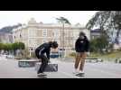 En Californie, un adolescent rendu aveugle par des tirs continue le skateboard