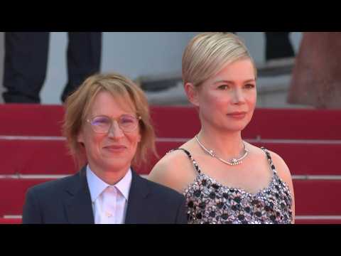 Cannes: Michelle Williams, Kelly Reichardt on the red carpet for 'Showing Up'
