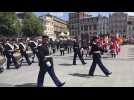 Parade musicale dans le centre-ville