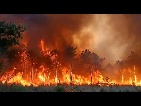 French firefighters battle flames in Gironde region