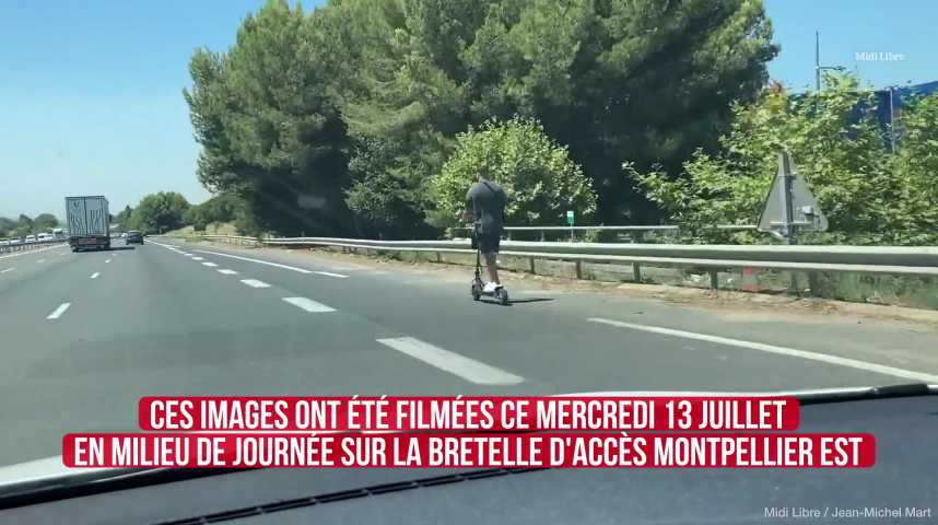 Un homme s'engage en trottinette à 70 km/h sur une autoroute de Bruxelles -  vidéo - 03.08.2020, Sputnik Afrique