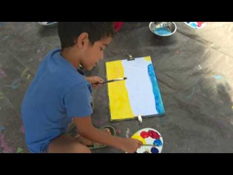 Free art classes for disadvantaged children in Marseille