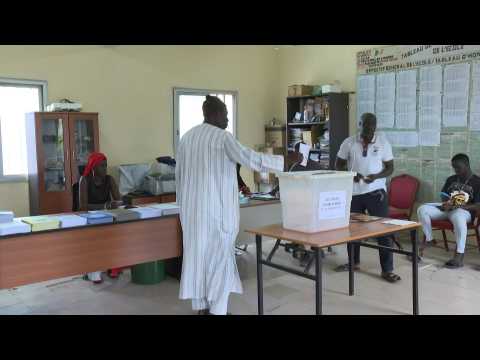 Legislative elections in Senegal: voters go to the polls in Dakar