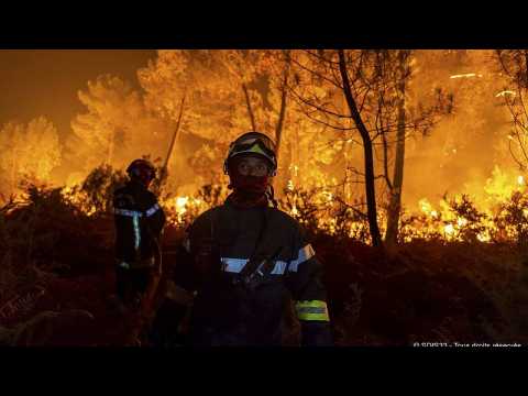France: Wildfires near Bordeaux show no sign of slowing