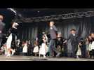 VIDÉO. A Vannes, au Festival d'Arvor, les candidates au titre de Reine d'Arvor dansent au port