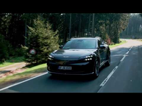 Genesis GV60 in Carbon Metal Driving Video