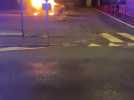 Un pick-up détruit par les flammes rue de la Marlière