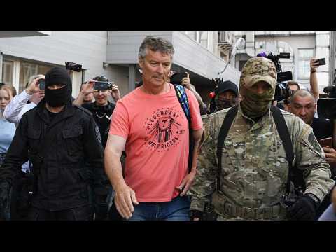 Yevgeny Roizman: Kremlin critic and ex-mayor arrested over Ukraine war comments