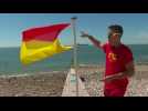 Sainte-Adresse. changement des drapeaux sur les plages françaises