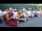 A Fécamp, un millier de tibétains pour une marche blanche