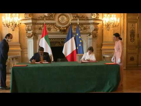 France signs agreements with the United Arab Emirates