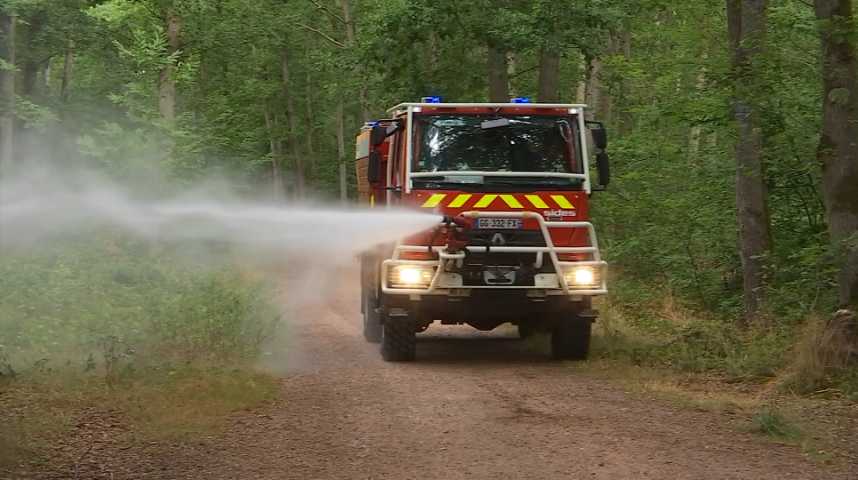 Camion Pompiers ALERTE MAN LE 1/43 - Eure Et Loir Balisage Jaune - Résine Rouge
