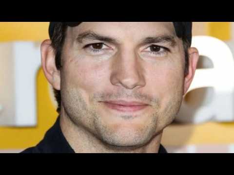 VIDEO : Ashton Kutcher révèle avoir été atteint d?une maladie auto-immune rare