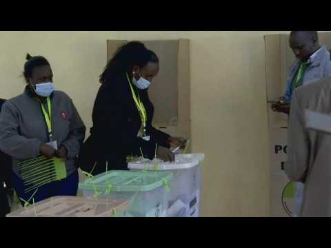 Kenyan elections: polling stations close in Eldoret