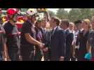 Incendies en Gironde : Emmanuel Macron à la rencontre des pompiers
