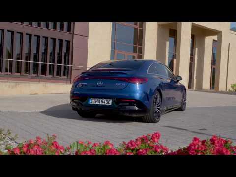 Mercedes-AMG EQE 53 4MATIC Exterior Design in Spectral blue
