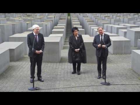 Laschet visits the Holocaust Memorial in Berlin