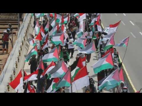 Hundreds march in Jakarta in solidarity with Palestinians