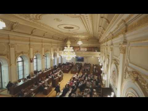 Czech Parliament votes a no confidence motion against Babis' government