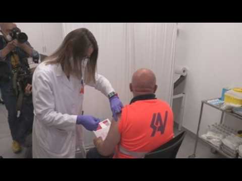 Some 50,000 workers to get coronavirus vaccine in Valencian region in Spain