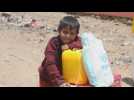 Yemeni refugees receive food aid
