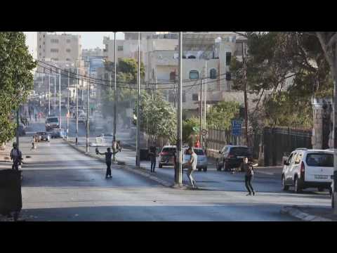 Palestinian protesters clash with Israeli troops in Bethlehem