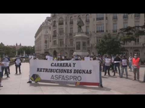 Soldiers demand in Madrid fair pay