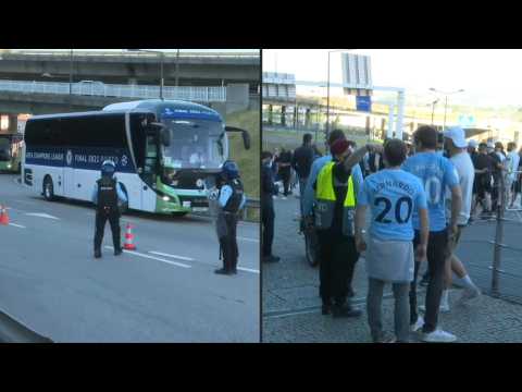Chelsea bus, fans head to stadium ahead of Champions League final