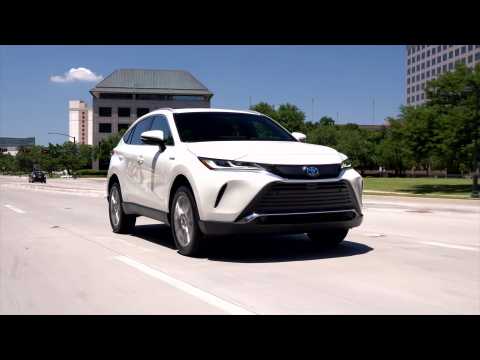 Toyota Venza XLE Exterior Design