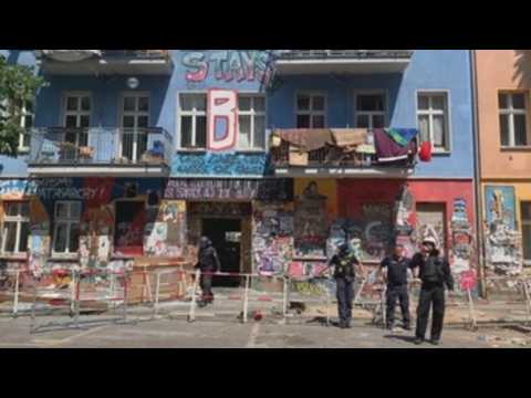 Squatters of emblematic Berlin buildings resist police intervention