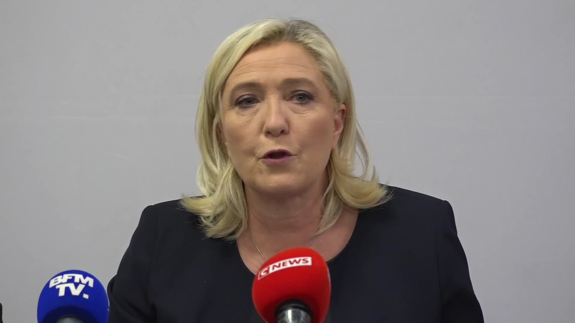 Marine Le Pen à Brest : la sécurité au coeur de son programme (Tébéo-TébéSud)