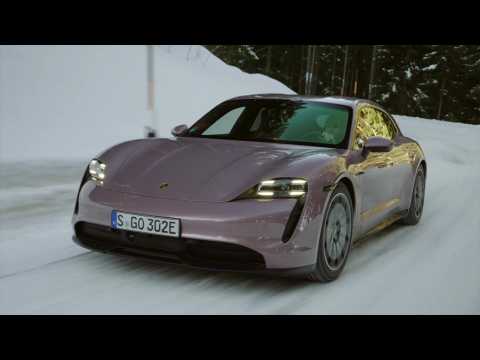Porsche Taycan Sport Turismo in Frozen Berry Driving Video