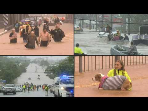 Residents evacuated amid heavy flooding in Australia