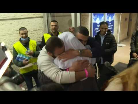 Hugs and tears as Israelis fleeing Ukraine arrive home