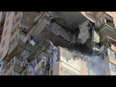 Residential high-rise building hit by missile in Kyiv (2)
